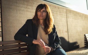 Was machen, wenn die Seele nicht mehr kann? sitzende frau