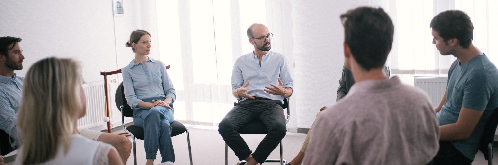 Unser Netzwerk Gruppendiskussion unter Psychologen.