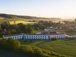 Kultur in der Oberbergklinik Weserbergland Artikel Weserbergland Außenansicht Oberberg Fachklinik Weserbergland
