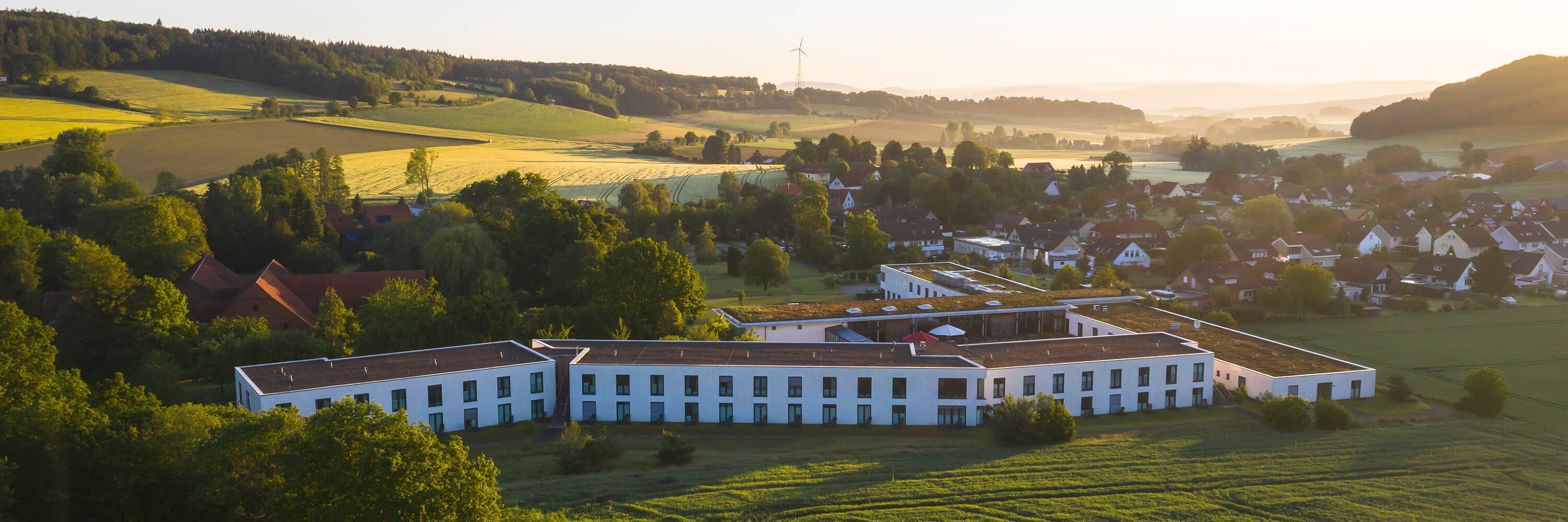 Luftaufnahme der Oberberg Fachklinik Weserbergland