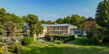 Oberberg Fachklinik Potsdam, eingebettet in der grünen Natur