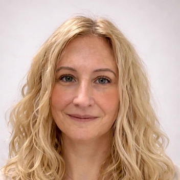Portraitfoto Anja Schr&ouml;der, Ober&auml;rztin