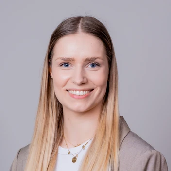 Portraitfoto Natalie Sperlich