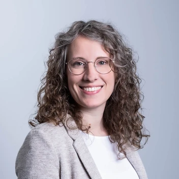Portraitfoto Ober&auml;rztin Sabine Neumann